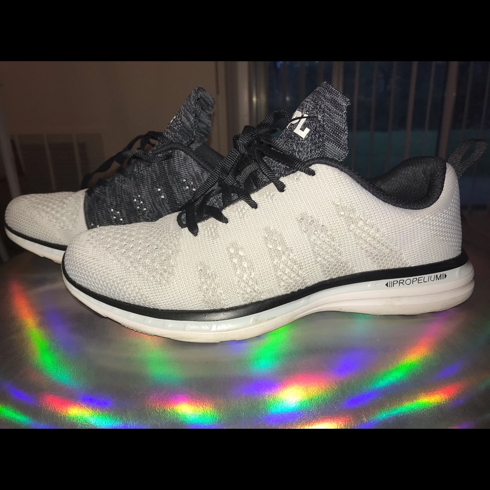 APL Women’s shoes